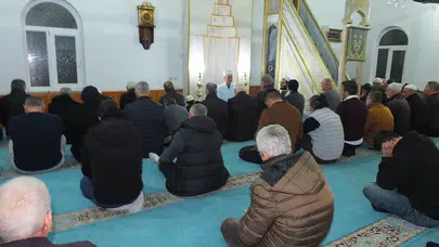 Ezan 3 Dakika Erken Okundu, İlçe İftara Koştu! Oruç Tartışmasına Müftülük Son Noktayı Koydu