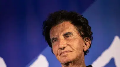 Epstein belgeleri Fransa’yı sarstı: Eski bakanın kızı görevini bıraktı!