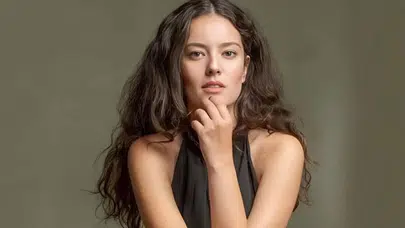 Hem Ekranların Yıldızı Hem İkiz Annesi: Pelin Akil’in Çok Konuşulan Yaşamı