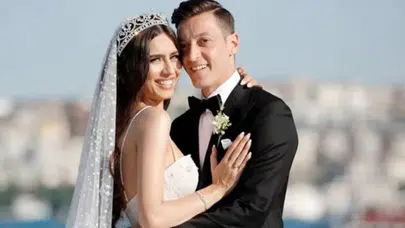 Sahur Programında Duygusal Anlar! Mesut Özil Aile Hayatını Anlattı