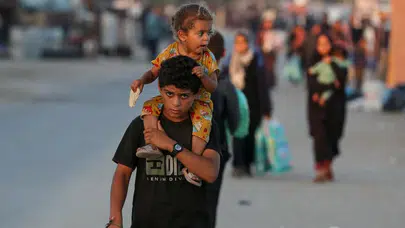 Refah’ta beklenen hareketlilik olmadı! Dördüncü günde sadece 21 kişi Gazze’ye girebildi