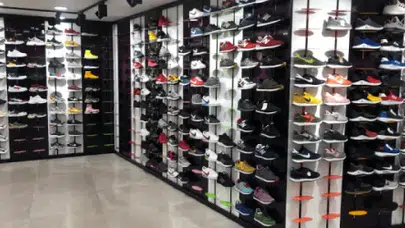 Pavers iflas mı etti, kapatıyor mu, mağazada yüzde kaç inidirim var? Ayakkabı sektöründe alarm