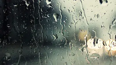 İstanbul Hava Durumu: Parçalı Bulutlu 14°C – Yağış Var mı, Hafta Boyu Hava Nasıl Olacak?