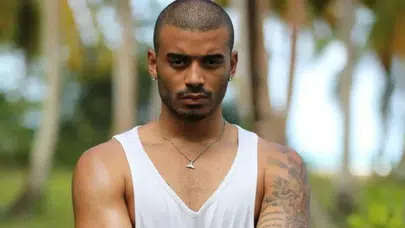 Survivor Efecan Türk mü, kökeni ne, dini inancı ve ne iş yapıyor?