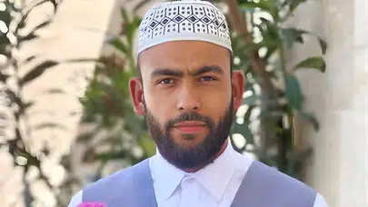 Celal Karatüre kimdir, nereli, Roman mı? Hangi cemaatten, kaç yaşında ve ne iş yapıyor?