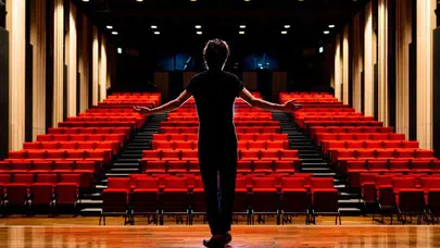 İBB Şehir Tiyatroları’nda 15 Oyunluk Dev Program: Klasikler, Çocuk Oyunları ve Ramazan’a Özel Sürpriz Aynı Haftada