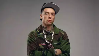 Listeleri sallayan rapçiden sürpriz karar: Canlı yayında Müslüman oldu, yeni adını açıkladı!