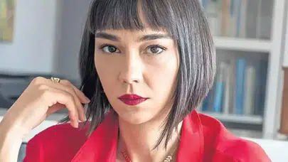 Aynı Yağmurun Altında Seray Kim, Gerçek Adı Ne? Türkü Turan Kaç Yaşında, Nereli, Boyu Kaç, Oynadığı TV Dizileri ve Kariyeri