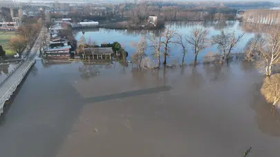 Tarihi köprü kapatıldı, Meriç ve Tunca’da taşkın riski