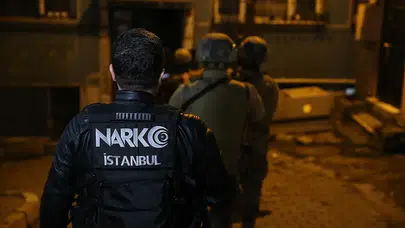 İstanbul'da eş zamanlı uyuşturucu operasyonu, 4 zanlı yakalandı!