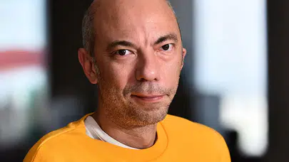 Kaan Sezyum HAYATI (kim), kaç yaşında, memleketi neresi, gerçek adı ne? Eğitim hayatı ve editörlük kariyeri!