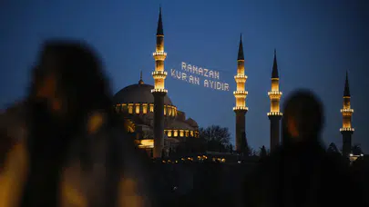 11 ayın sultanı Ramazan mesajları kısa ve etkileyici nasıl yazılır, sosyal medyada paylaşılacak en güzel sözler neler?