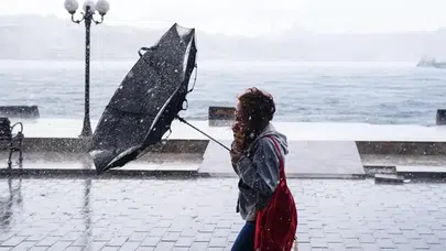 Meteoroloji’den çok sayıda il için kuvvetli yağış ve fırtına uyarısı!