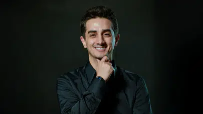 Ruhi Çenet abone sayısı ve geliri (aylık) ne kadar?