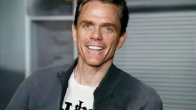 Sivri Diliyle Komedi Sahnesinin Ustası: Christopher Titus