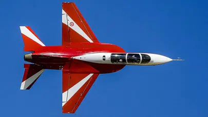 HÜRJET Avrupa sahnesinde: İspanya seçti, Türk Jet’i kapağa taşıdı!