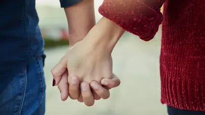 Oruç ve Fiziksel Temas Tartışması: El Ele Tutuşmanın Dini Hükmü!