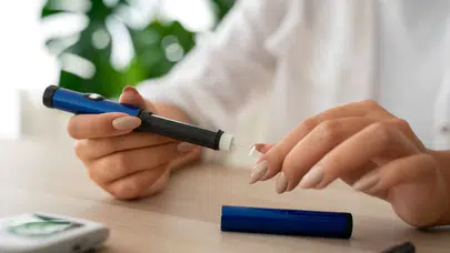 Oruçluyken insülin iğnesi yapılır mı, insülin iğnesi orucu bozar mı, hangi durumlarda iğne orucu bozar?