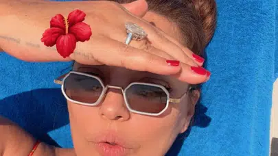 Dubai Pozunda Gözler Yüzüğe Çevrildi, Demet Akalın’ın Tek Taşı Olay Oldu