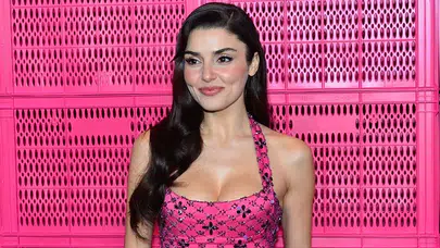 Eleştirilere meydan okudu... Hande Erçel hem ablasını hem kendini savundu!