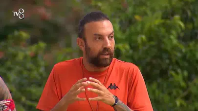 Sercan’ın Deniz’e Duyguları mı Var? Survivor’da Aşk Üçgeni İddiası Ortalığı Karıştırdı!