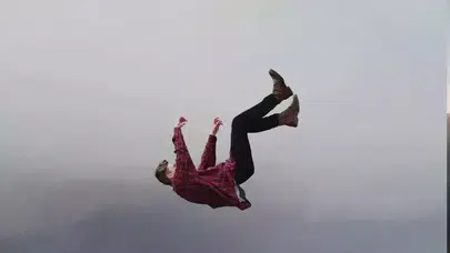 Rüyada Düşmek Uyarı mı, Müjde mi?