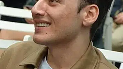 Havaalanında Gözaltı! Edis Hakkında Soruşturma Başlatıldı