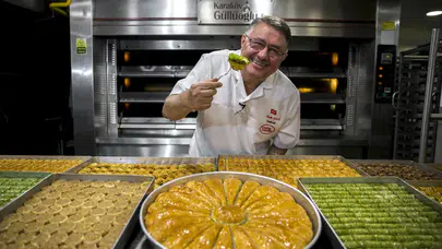 Karaköy Güllüoğlu’nun Ardındaki İsim: Nadir Güllü’nün Başarı Yolculuğu