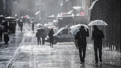 16 Şubat Pazartesi İstanbul'da Okullar Tatil Mi Edildi? Fırtına Uyarısı Sonrası Okullar'da SON DURUM