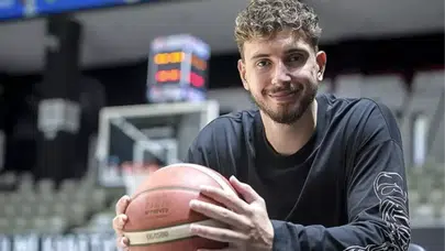 NBA Gecesinde Gergin Anlar! Alperen Şengün Boston’da Oyundan Atıldı