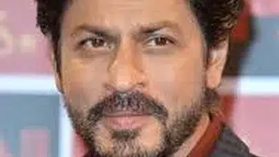 Shah Rukh Khan öldü mü iddiası doğru mu? Sosyal medyada yayılan söylentilerin aslı nedir? Bollywood yıldızının son durumu