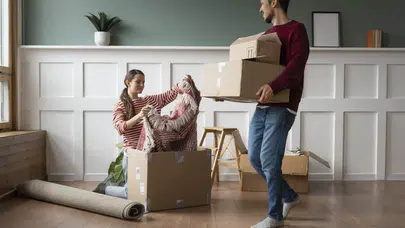 Rüyada Taşınmak Ne Anlama Gelir? Yeni Eve, Başka Eve ve Uzak Ülkeye Taşınmak Ne İfade Eder?