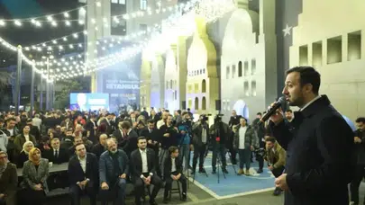 AK Parti İl Başkanlığı Önünde Manevi Atmosfer! Ramazan Etkinlikleri Başladı