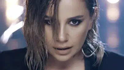 Merve Özbey’in kayınpederi Faik Koçak neden öldü, cenazesi ne zaman? Ünlü şarkıcıdan acı haber