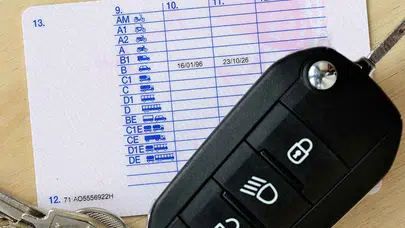 16 yaşında direksiyon başına geçmek mümkün mü? B1 ehliyet detayları