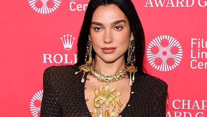Dua Lipa serveti  ne kadar kazanıyor?