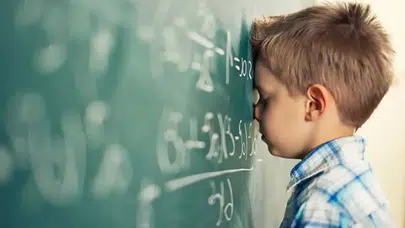 Harfleri Karıştırıyor Diye Zekâsından Şüphe Etmeyin: Disleksi Bir Hastalık Değil, Farklılık