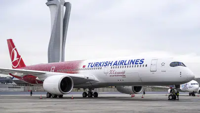 THY 500'üncü uçağını 100 bin çalışanının fotoğrafıyla giydirdi