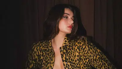 Ayça Ayşin Turan, 'Al Beni Baba' Filmi İçin Tesettüre Girdi!