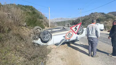 Kısa bir hamle, büyük kaza! Kavşakta fren yetmedi, araç ters döndü