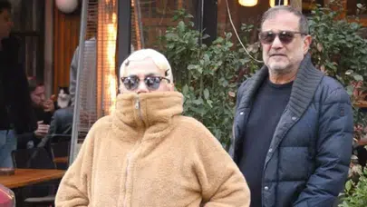 Sezen Aksu Cihangir’de yakalandı! Yeni sevgilisiyle ilk kez görüntülendi!