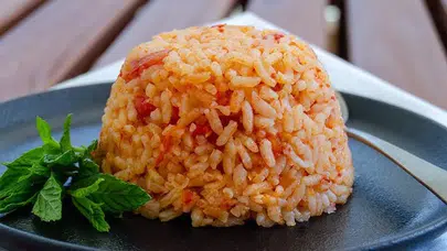 Domatesli Pirinç Pilavı Kalorisi, Protein ve Karbonhidrat Oranı