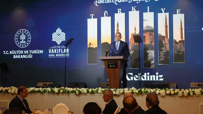 Bakan Ersoy vakıfların yurt içi ve yurt dışı iftar programlarını açıkladı