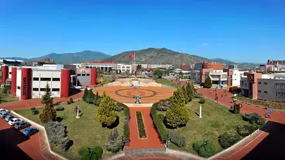 Aydın Adnan Menderes Üniversitesi Avrupa ve Batı Asya Sıralamasında Kaçıncı? Öğretim Üyesi/Öğrenci Oranı Neyi Gösteriyor?