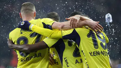 Fenerbahçe Kocaelispor maçı sonucu ne oldu? FB deplasmanda kazandı mı, puan farkı kaça oldu?