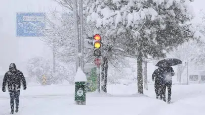 Meteoroloji uyardı: Marmara ve Karadeniz’e kar geliyor!