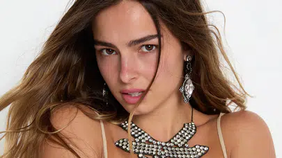 Grammy 2026’da eteğini kaldıran Addison Rae kimdir, kaç yaşında, ne iş yapıyor, hangi şarkıyla sahne aldı?