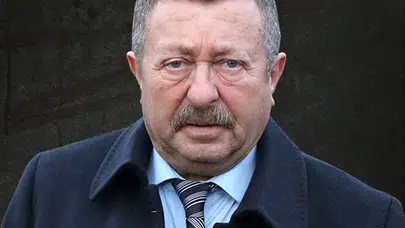 Aynı Yağmurun Altında Mürsel Baba Kim, Gerçek Adı Ne? Erkan Can Kaç Yaşında, Nereli, Boyu Kaç, Oynadığı TV Dizileri ve Kariyeri