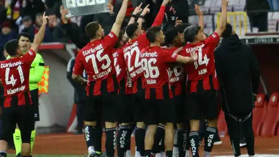 Eskişehirspor - Ayvalıkgücü Belediyespor Maçı Canlı Hangi Kanalda, Sıfır TV Şifresiz Yayın Var mı, Saat Kaçta?