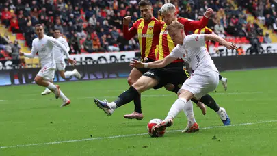 Kayserispor Antalyaspor maçında son saniyede gelen üç puan